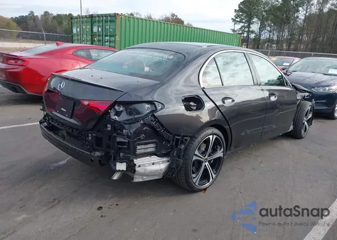 2025 Mercedes-Benz C 300 z USA, uszkodzony, nr VIN W1KAF4GB8SR292017